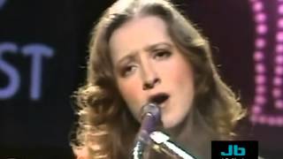 Bonnie Raitt - Im Blowing Away (The Old Grey Whistle Test Show -1976)