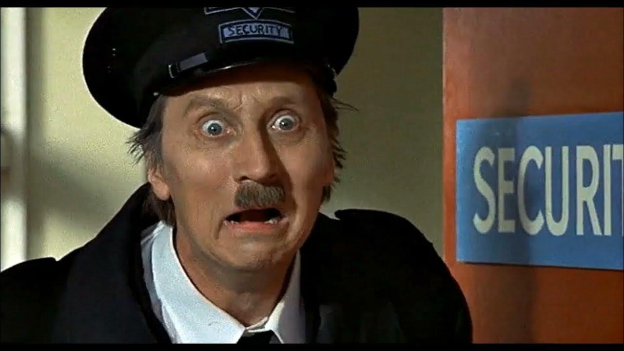 Fun With A Bucket Of Water And Slow Motion. 500 fps. YouTube