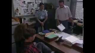 Blue Heelers S2 E2: A Question Of Courage