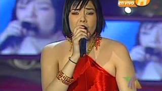 Video thumbnail of "Yuridia - Si no te hubieras ido (La Academia 4)"