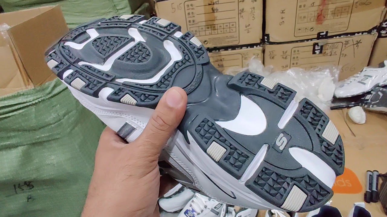 SKECHERS 51242EW/WNV Running/Cricket Shoes - YouTube