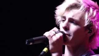 R5- Stay with me - live in São Paulo