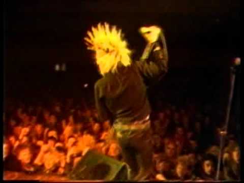 GBH - CITY BABY ATTACKED BY RATS - HARDCORE WORLDWIDE (OFFICIAL VERSION HCWW)