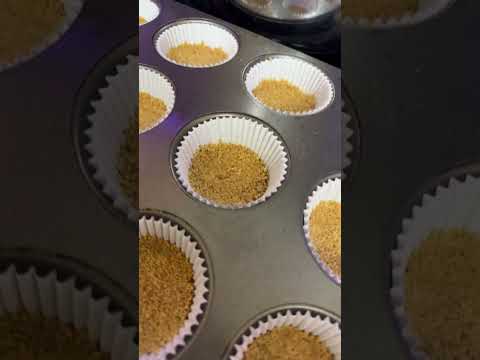 Ube cheesecake cupcakes