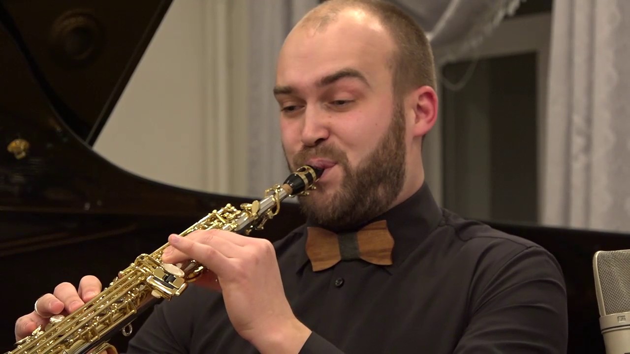 Isaac Albeniz   "Asturias" 