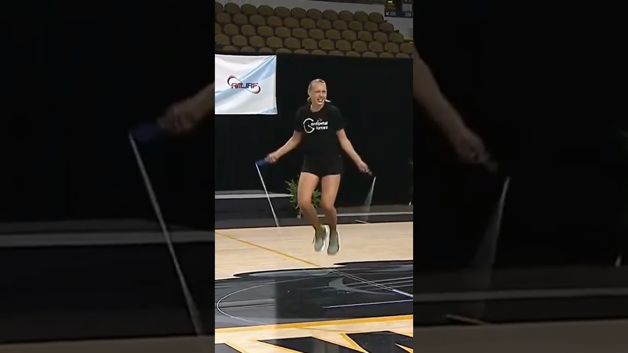 freestyle jump rope tricks! 😱 TRIPLE UNDERS