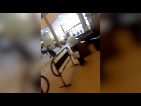 وضع حواجز حديدية أمام قاعة نظر دعاوي المعزول