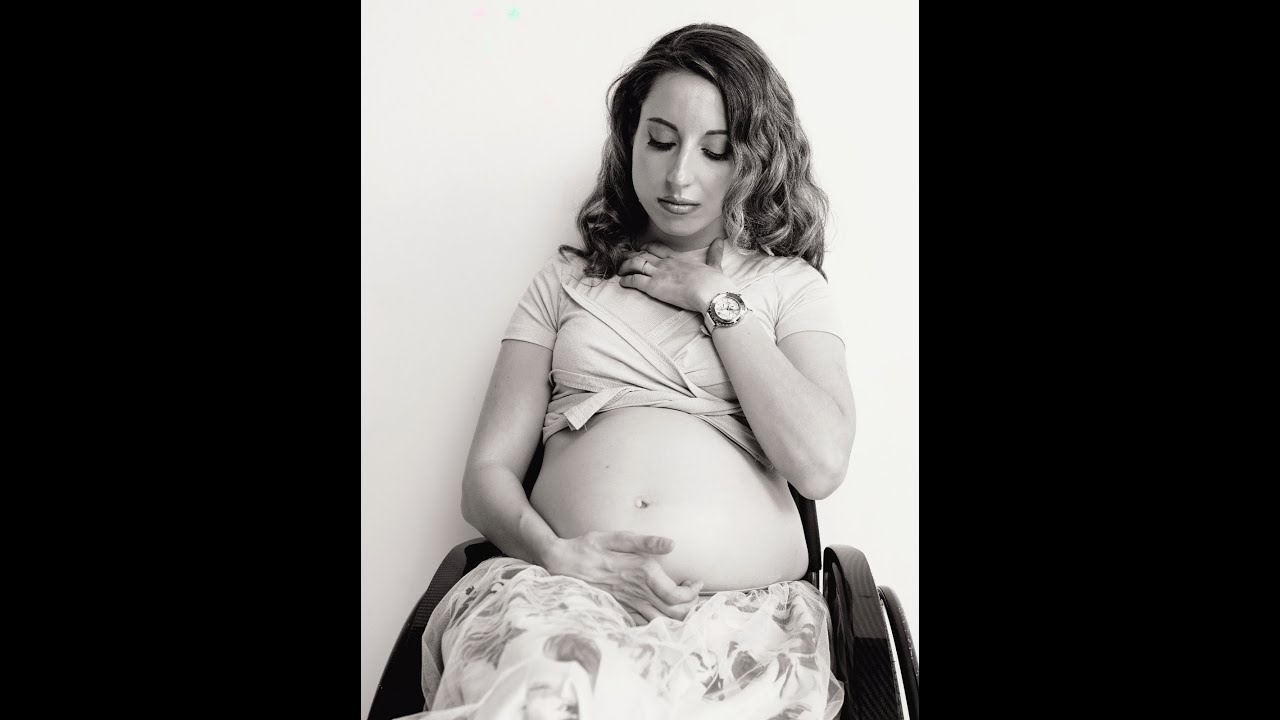 Pregnant in a wheelchair - photoshoot | Quadriplegic