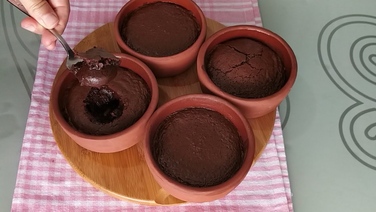 10 dakikada guvecte cok lezzetli sufle cikolatali sufle kolay sufle tarifi youtube