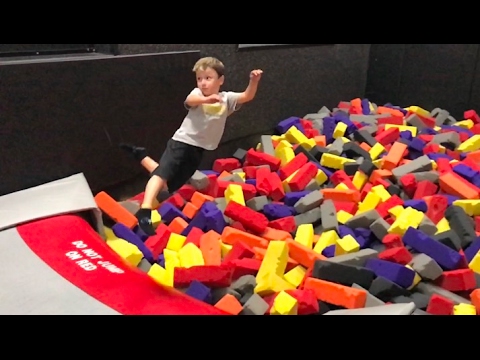 Gravady Indoor Trampoline Park In Las Vegas Youtube