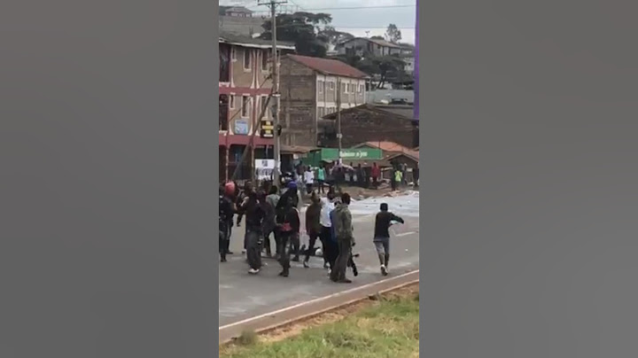 "Ruto must go," protesters in Nairobi’s Kangemi engage police officers accusing them of killings