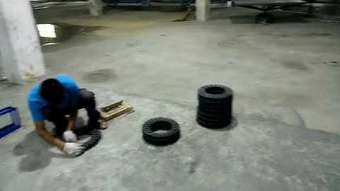 Automatically zigzag spring winding machine