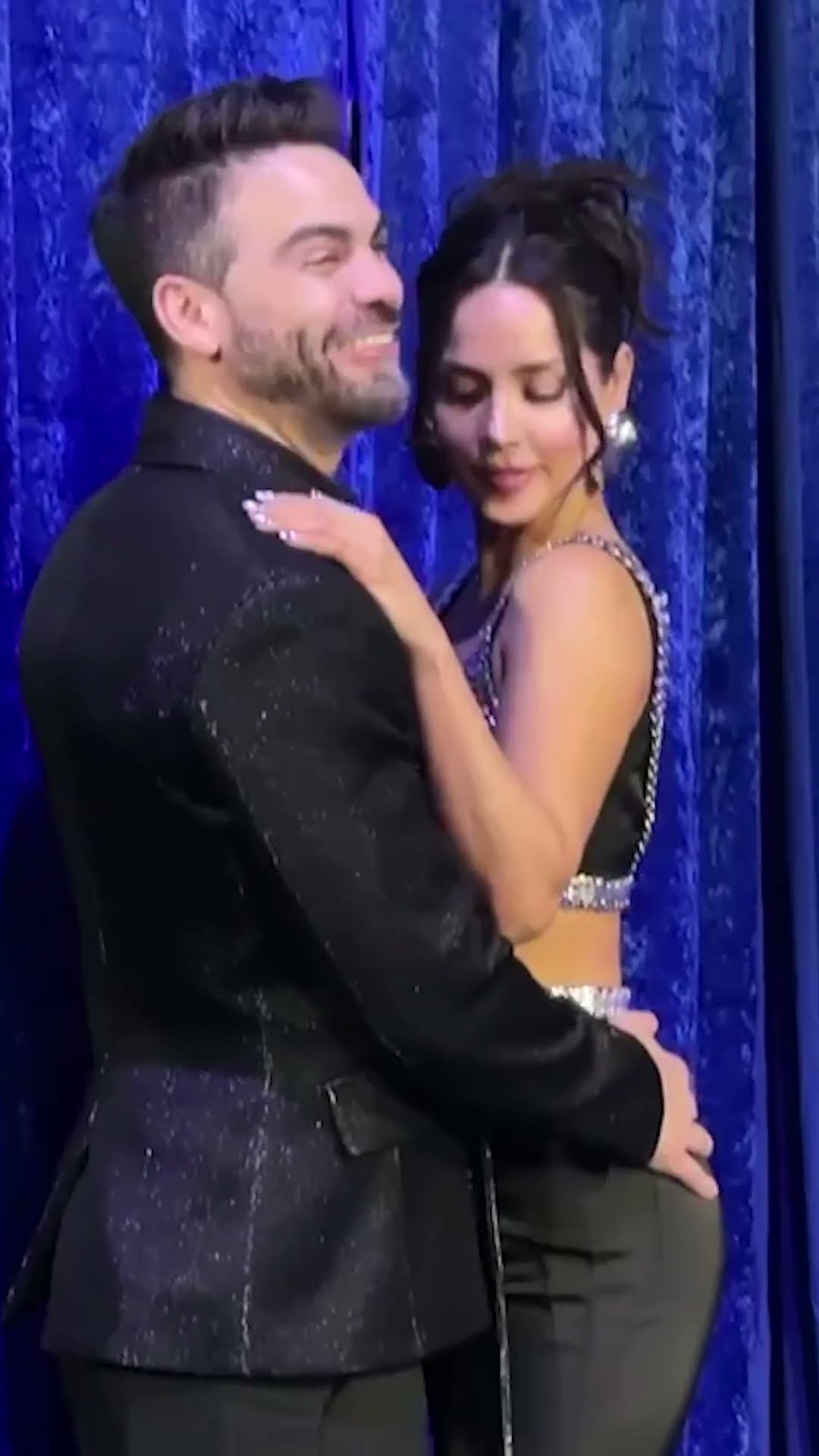 C. Villalobos y Fred con amor ❤️¿Cuántos ? para esta pareja? #Billboards2024 #Shorts