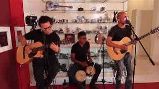 Aruma Café Art Sessions. Luz Canela con su tema Luz Canela.