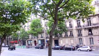 les chars Leclerc sur le boulevard Haussman défilé du 14 juillet 2014 Heavy tank Leclerc in Paris