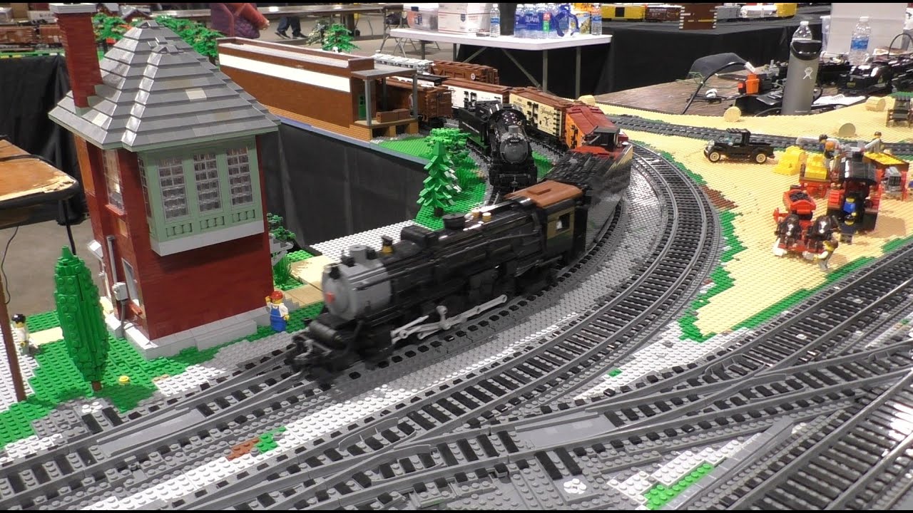 Trainspotting on the LGMS layout at the Great Scale Model Train Show, February 2023