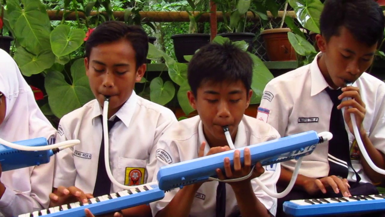 Gambar Permainan Musik Ansambel Sejenis / Http Eprints Uny Ac Id 45001 9 9 20rpp 20kls 209 20c ...