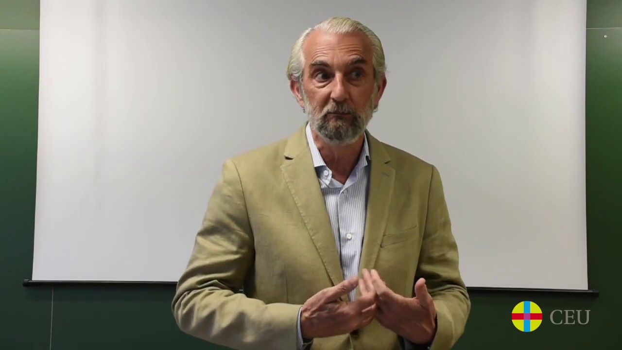 Aulas de doble presencialidad - Luis Martínez-Abarca, Director del Área de Colegios CEU