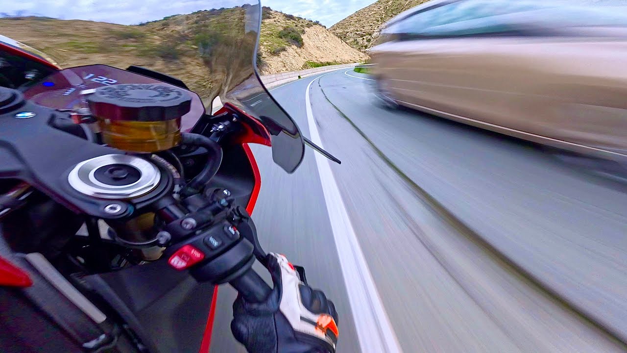 BMW S1000rr is brutal!!!