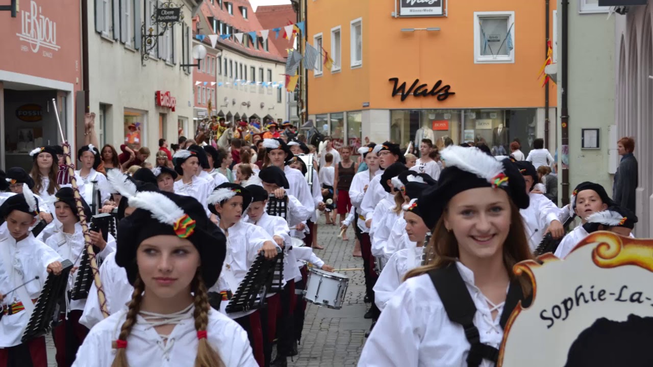 Die Percussionklasse der Sophie La Roche Realschule Kaufbeuren