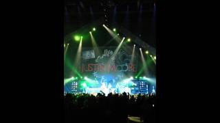 Justin Moore - Bait A Hook (Live)