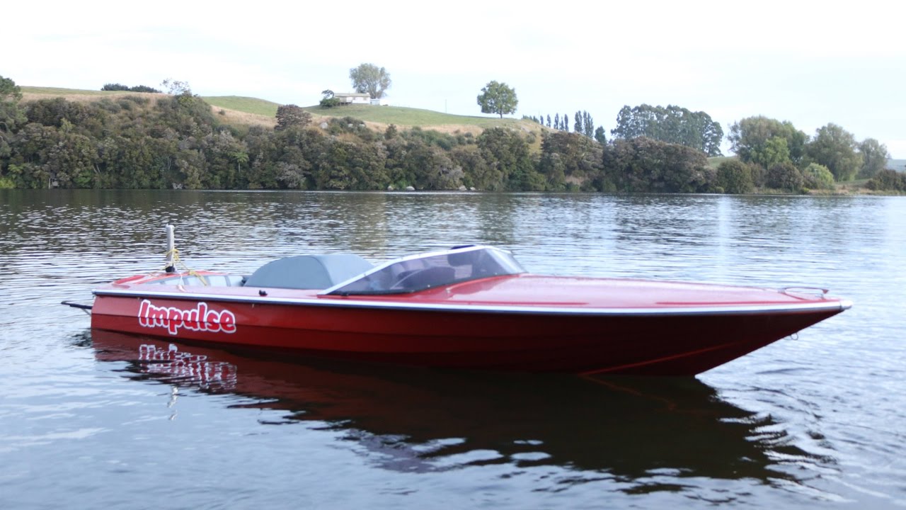 350 Chev Ski Boat - YouTube