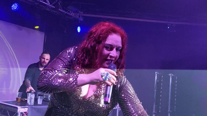 Katherine Ellis performs Freemasons "When You Touc...