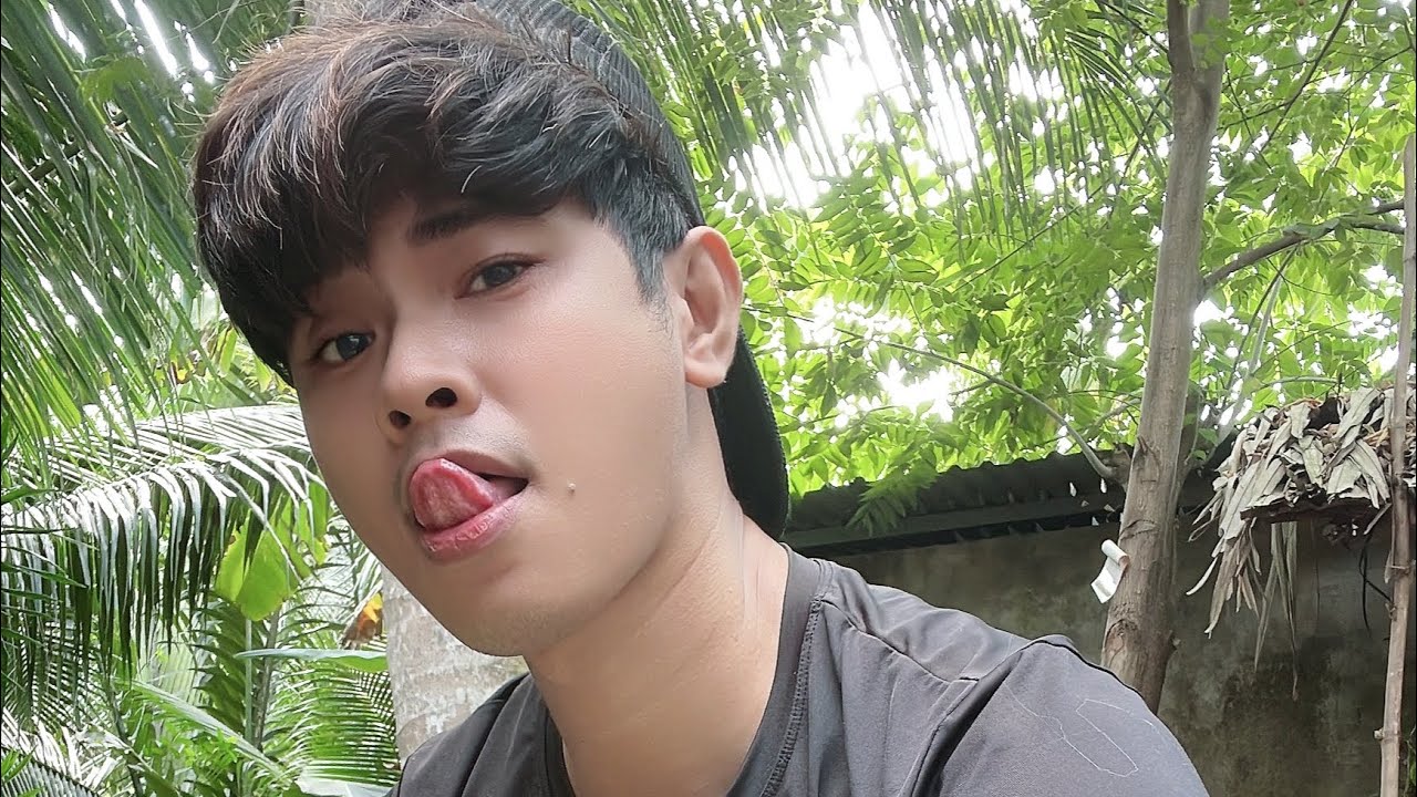 Picking bananas, watering the vegetable garden and cleaning the house 