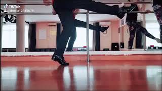 Dennis & Magaret - Tango Barre Adornos