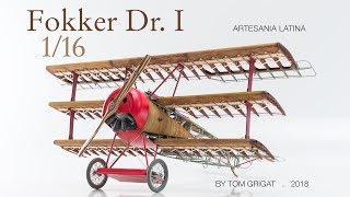 Red Baron's famous triplane "Fokker Dr. I": 750 pieces in motion...
