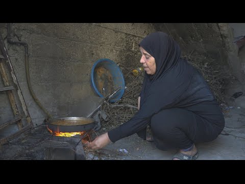 سوريا.. سكان إدلب يعيشون ظروفا صعبة نتيجة غلاء الأسعار والبطالة