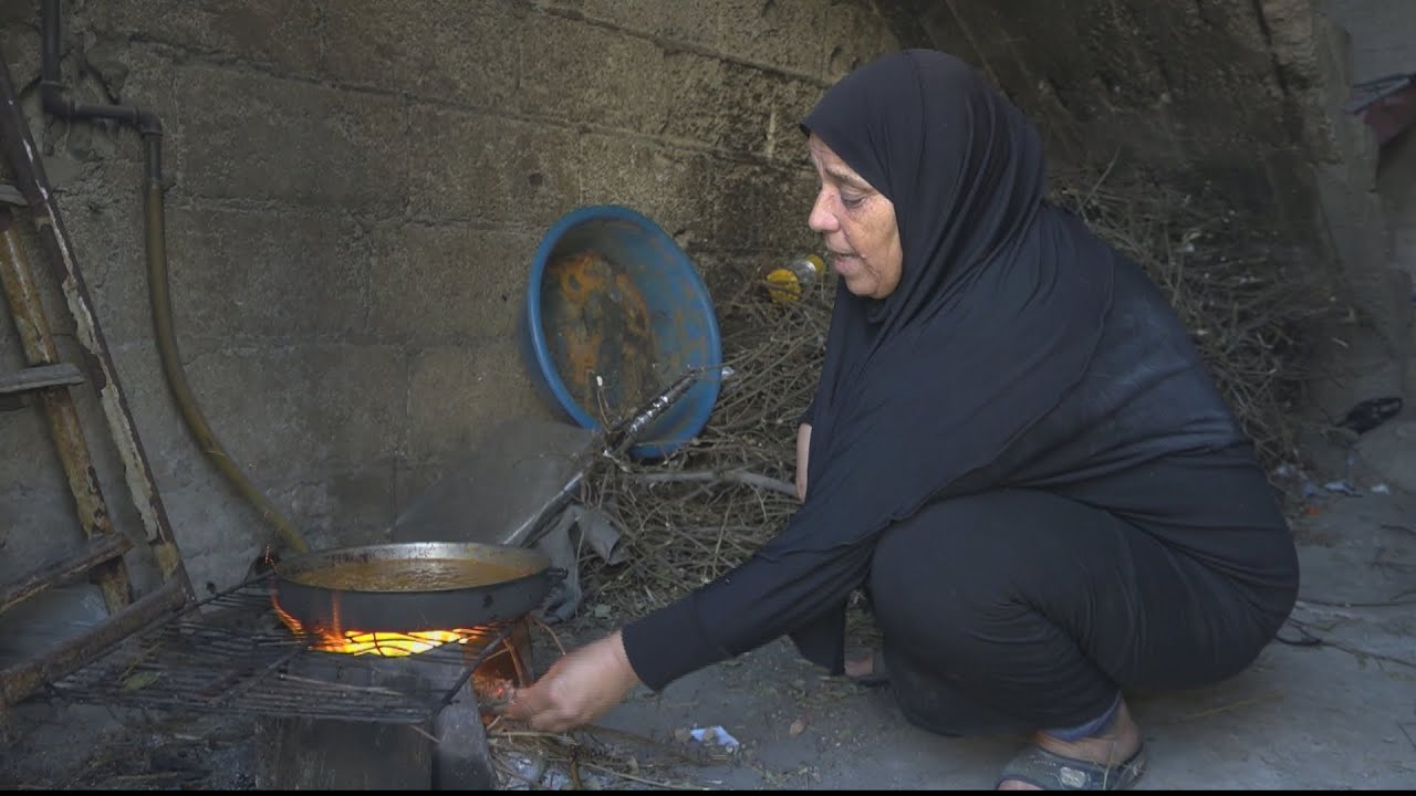 سوريا.. سكان إدلب يعيشون ظروفا صعبة نتيجة غلاء الأسعار والبطالة