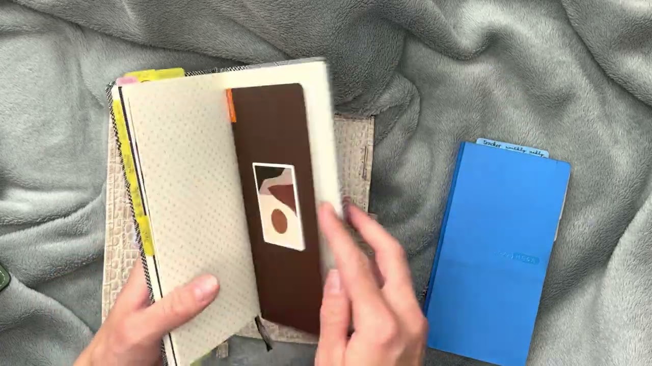 Hobonichi weeks regular and sneaker comparison