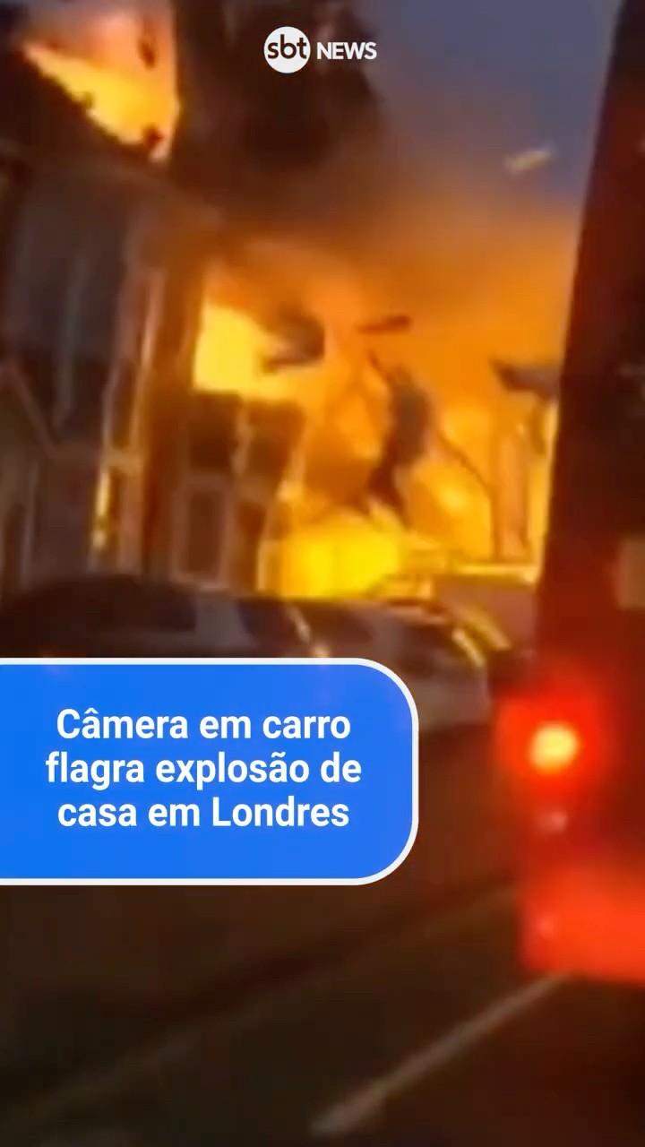 Câmera em carro flagra explosão de casa em Londres