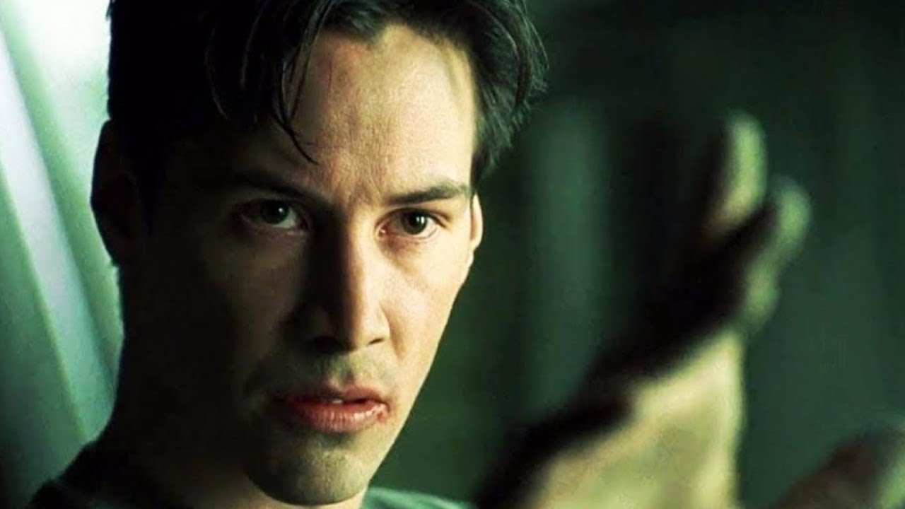مبرمج فى شركه مرموقه وبالليل هاكر خطير لكن بيتعرض للاختراق و هنا بيبدأ يعرف حقيقته the matrix