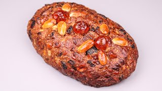 This Christmas Bread Contains More Fruit than Flour - Zelten