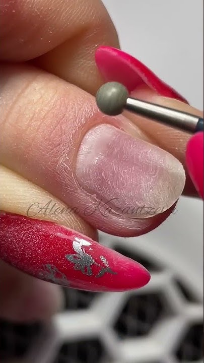 Срез кутикулы фрезой шар #аппаратныйманикюр #маникюр #срезкутикулы # ...