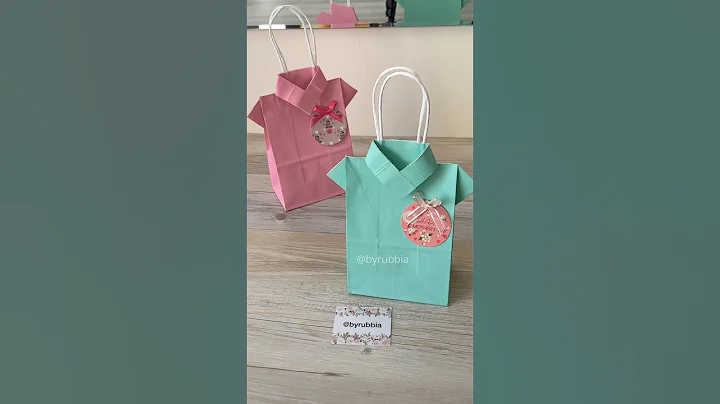 A simple and Easy DIY Mother’s Day Gift Bag #diy #giftwrapping #giftideas #mothersday #tutorial #how