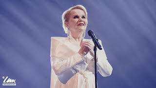 Katri Helena - Katson sineen taivaan (Live) // UMK24