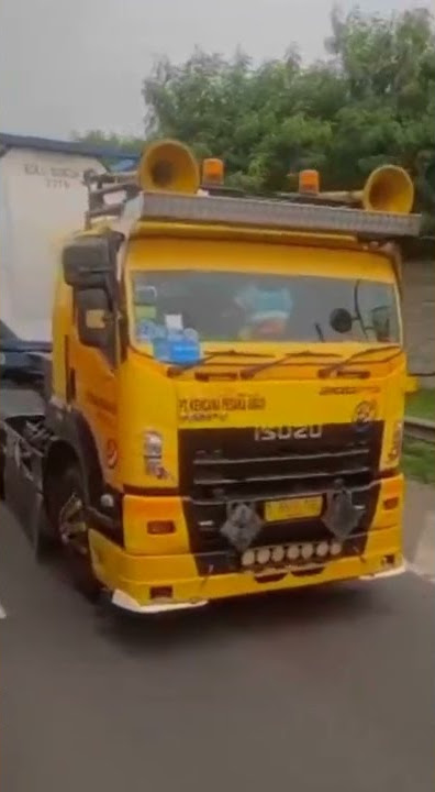STORY'WA TRUCK ISUZU GIGA TAMPAN II PT KENCANA PESAKA ABADI