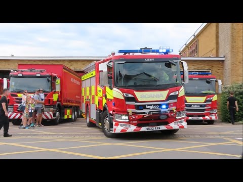 Swindon Fire Station Open Day - (KT54P7) Turnout 