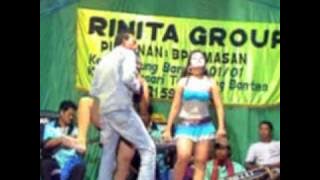 Putri & Yuli - Tangan Tangan Hitam