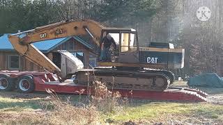 Floating/Loading Heavy Equipment |TRUCKING