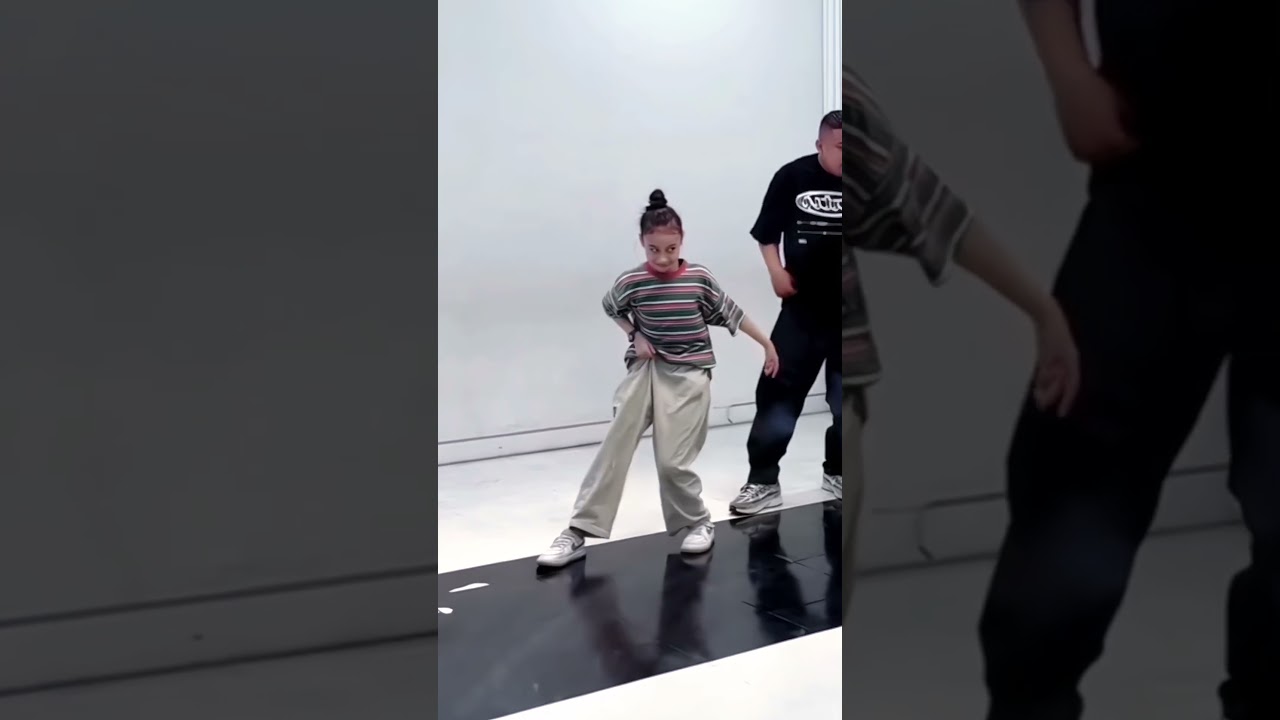 Miyu dances like Michael Jackson 💃 #miyu #matamiyu #michaeljackson #dance #fyp