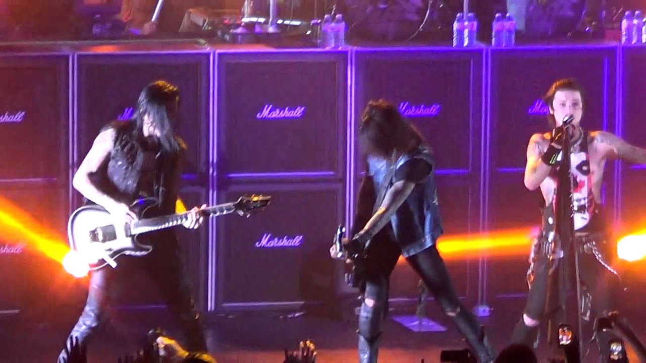 Black Veil Brides "I AM BULLETPROOF" Live 02/15/2015 in Toronto (HD