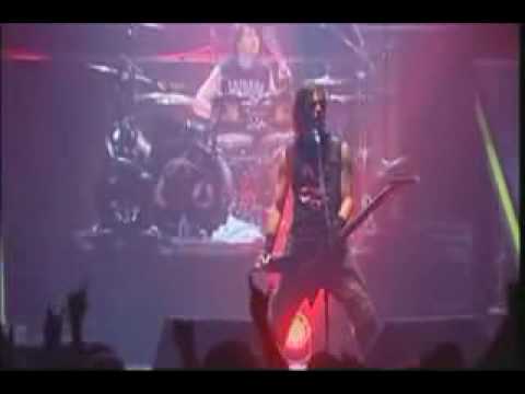 The Recording of Bullet for my Valentine live at Brixton performing the song 'The End' The live dvd is now in stores, check www.bulletformyvalentine1.com for more information. Lyrics www.songteksten.nl Ripped by No_way_back