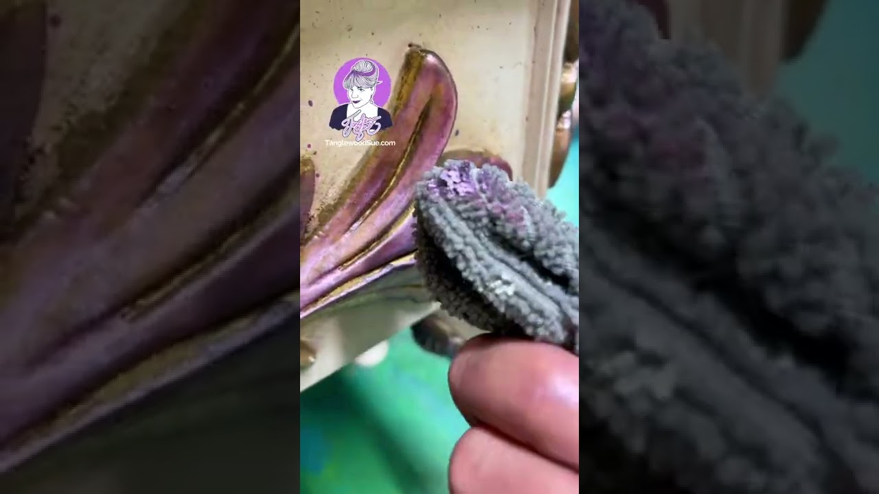 How I create an oil slick effect using 