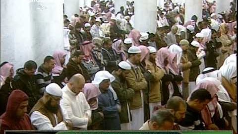صلاة الفجر من المسجد النبوي السبت 18-2-1435 الشيخ علي الحذيفي (من سورة الرحمن)