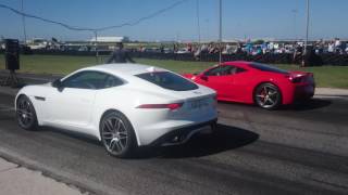 Ferrari 458 VS Jaguar F type R