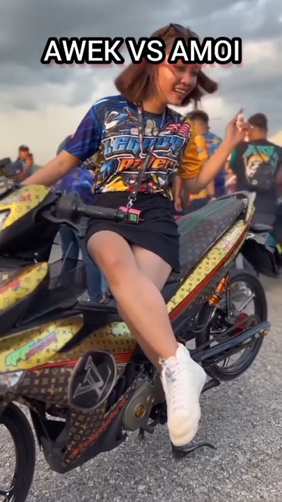 AWEK VS AMOI. #lawak  #funny #motor #motorcycle